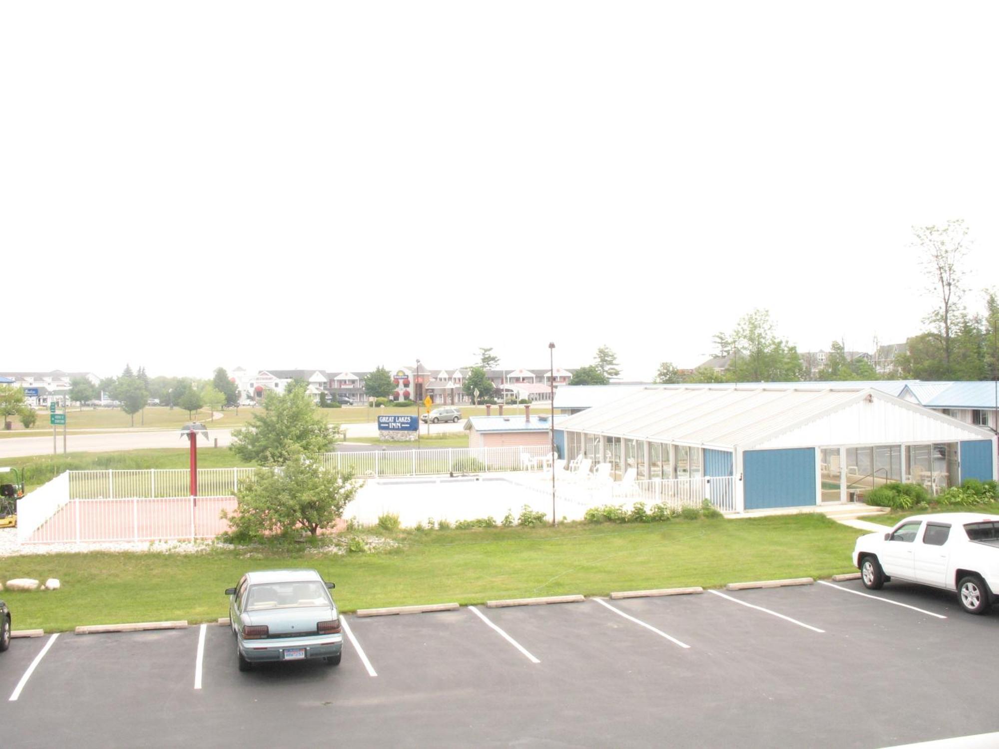 Great Lakes Inn Mackinaw City Esterno foto